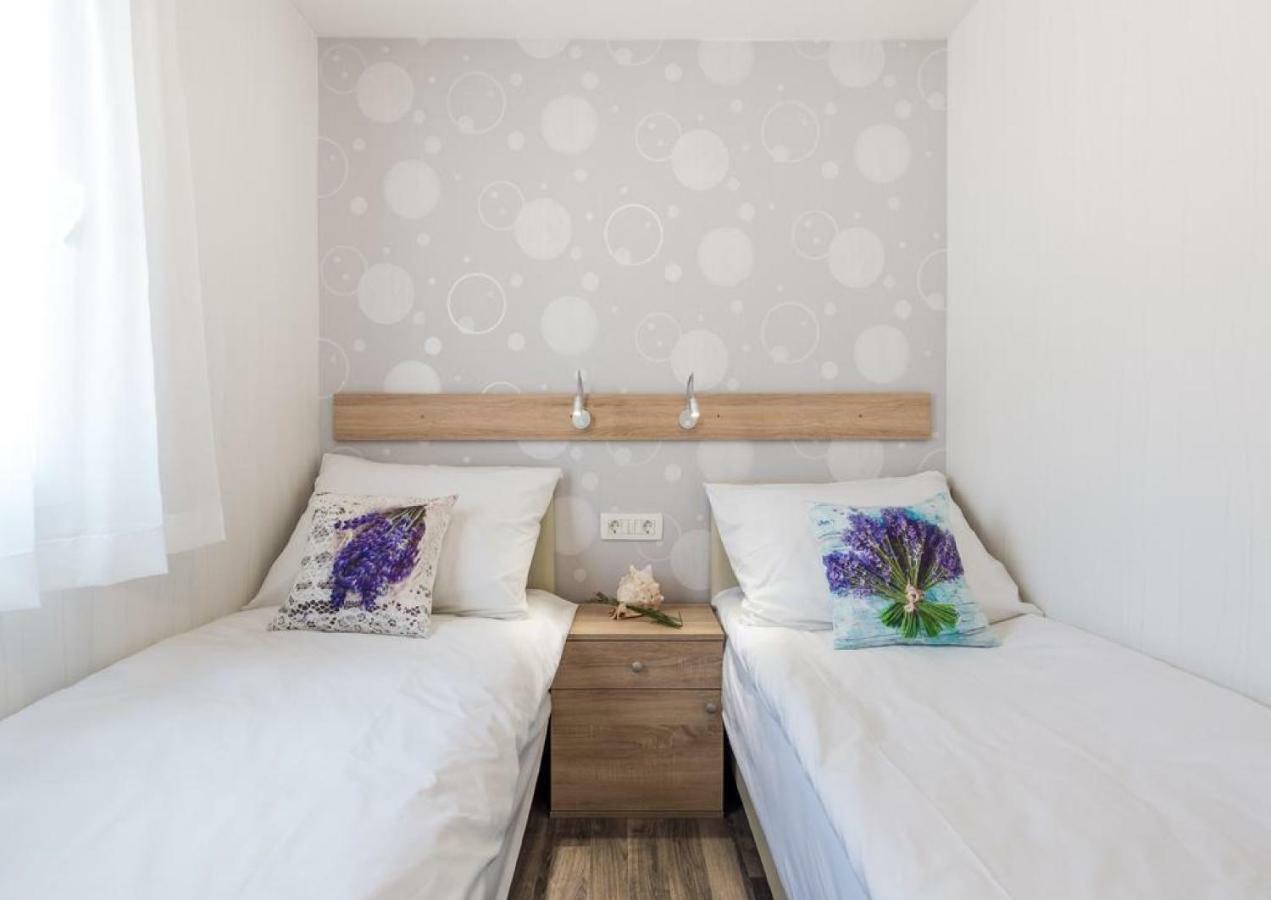 Brugor Mobil Homes Lavanda Orebic Exterior photo